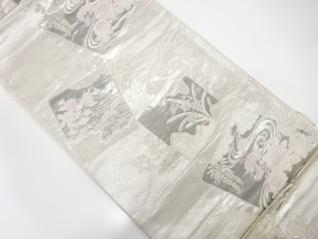 久保坂製　プラチナ箔色紙散らしに流水・草花模様織出し袋帯